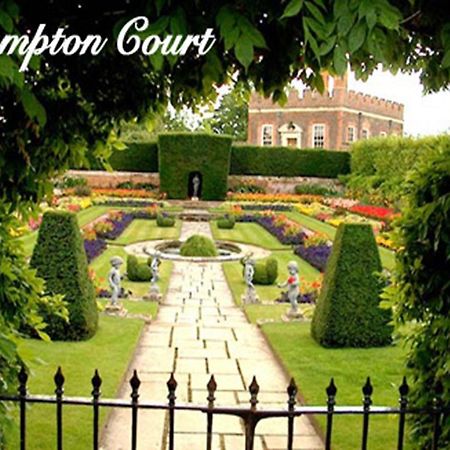 St. George'S Lodge Kingston upon Thames  Esterno foto